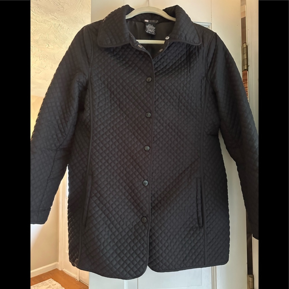 Carole Little size M lightweight quilted coat/raincoat. ( no hood)